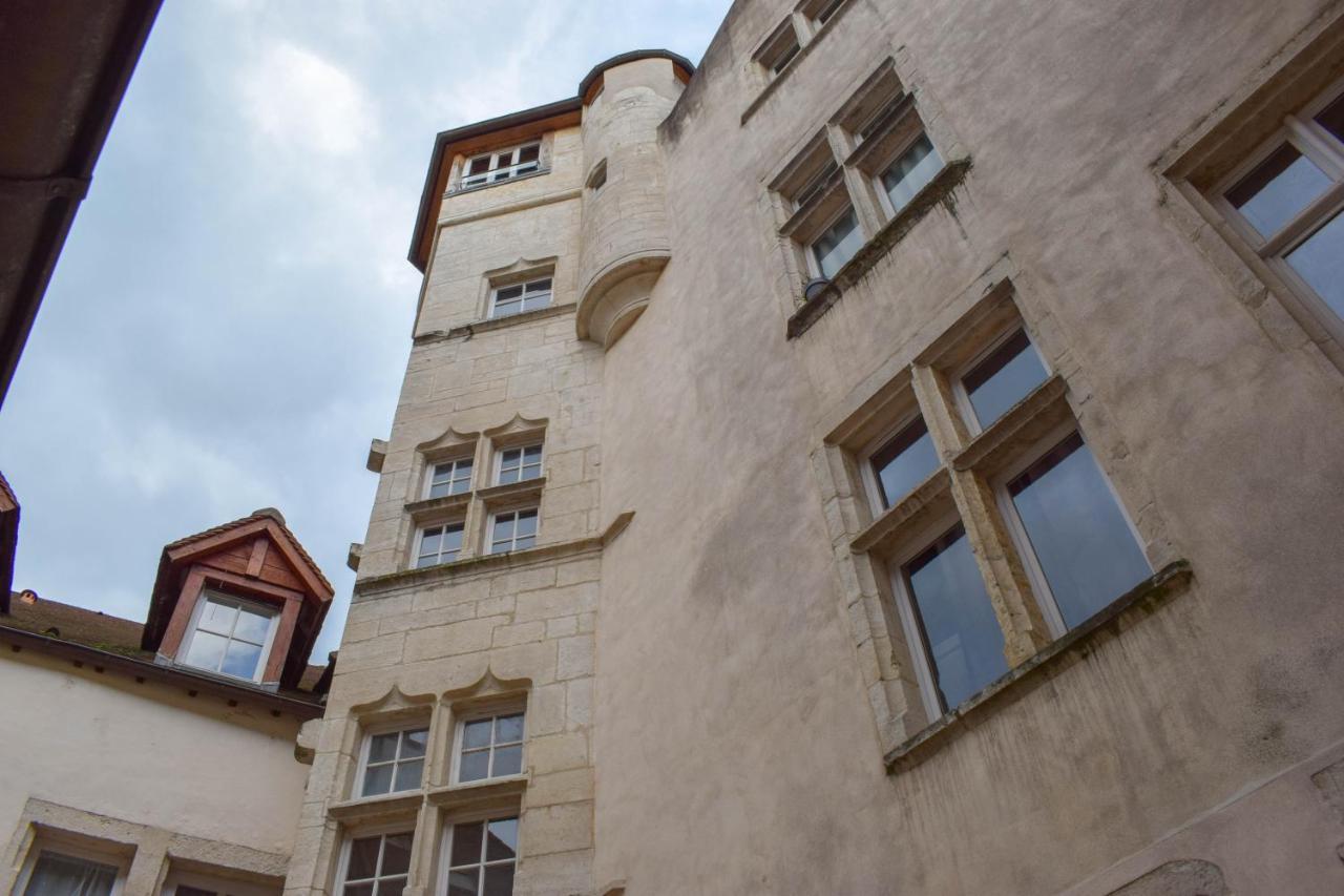 Appartement Classe "La Tour" Dole Eksteriør bilde